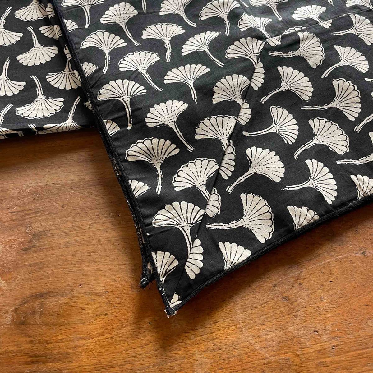 Tablecloth 170x250 Ginko - Boncoeurs