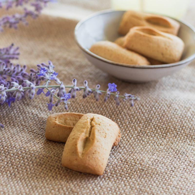 Navettes (orange blossom flower biscuits), organic - Biscuiterie de Provence 210g (7.4oz)
