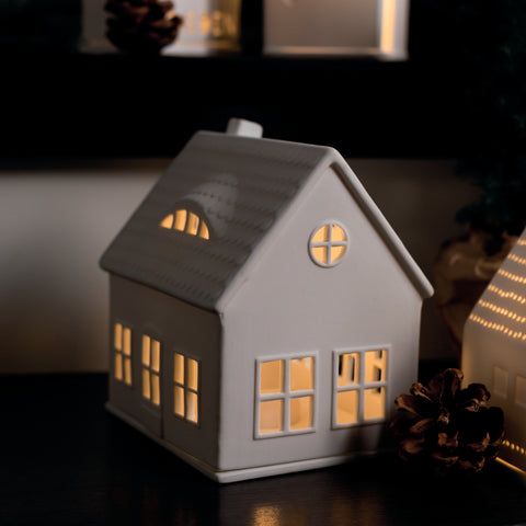 Dormer House 5.7’’