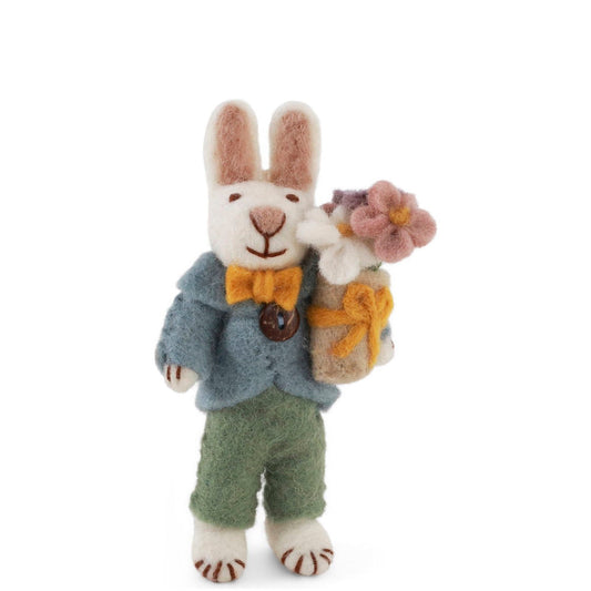 Small Boy Bunny W/Bouquet