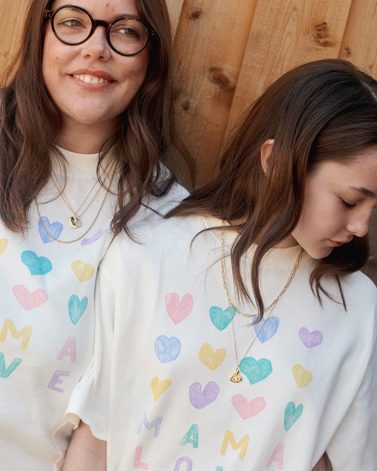 Julie Tee-Shirt “Mama Love” Cream & Multicolor Hearts