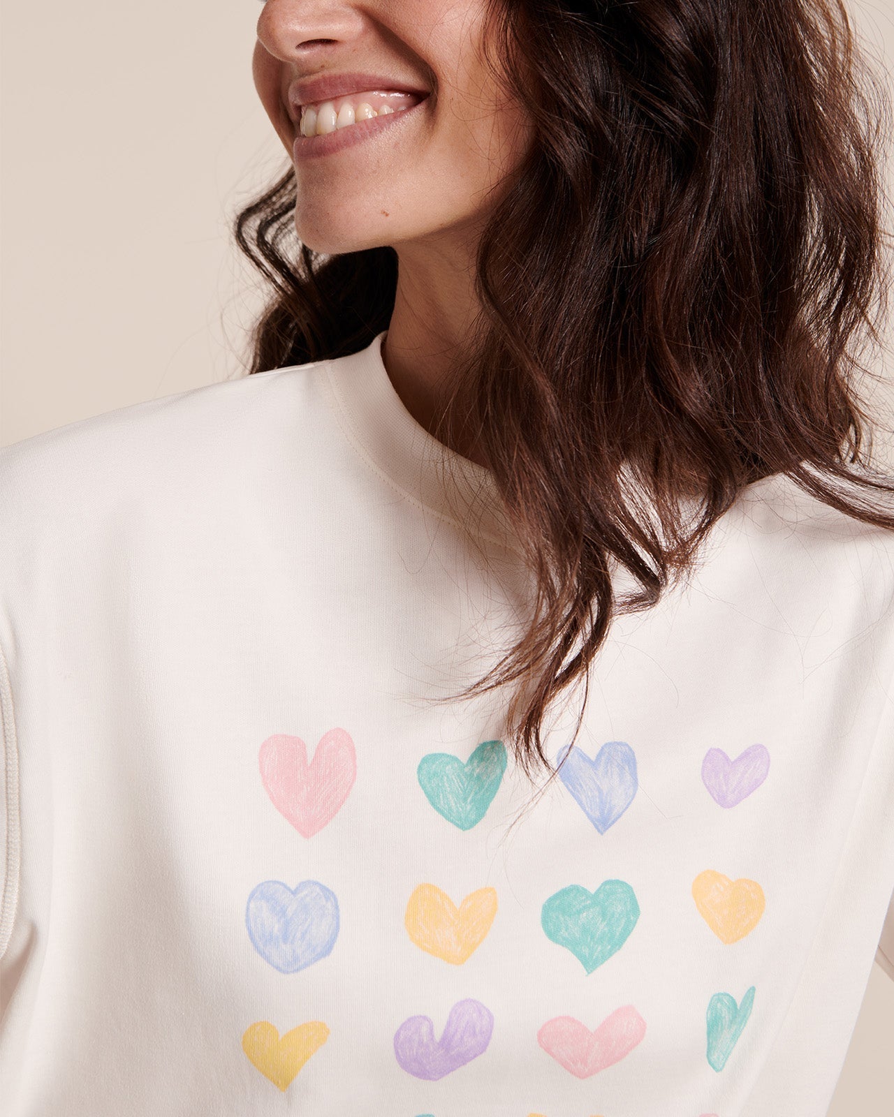 Julie Tee-Shirt “Mama Love” Cream & Multicolor Hearts