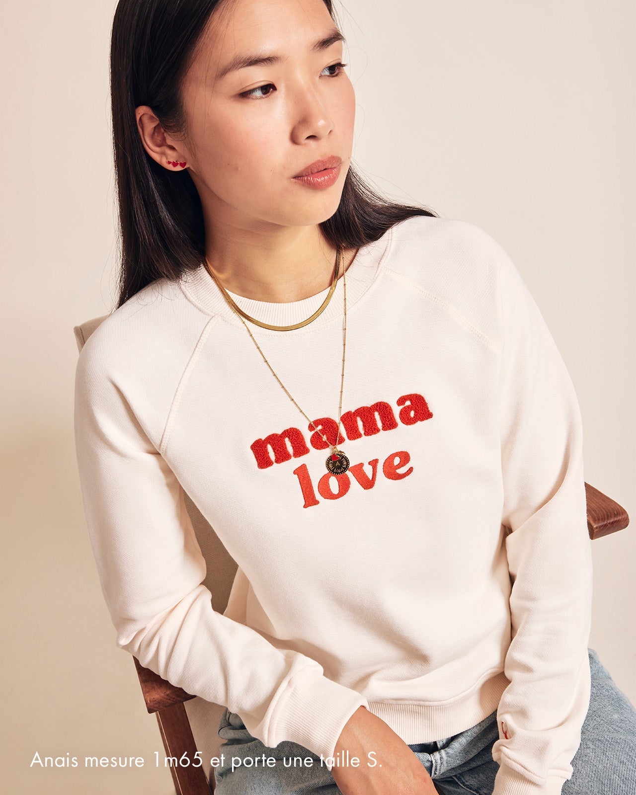 Sweat Stella Cream” Mama Love ” Embroidered Red