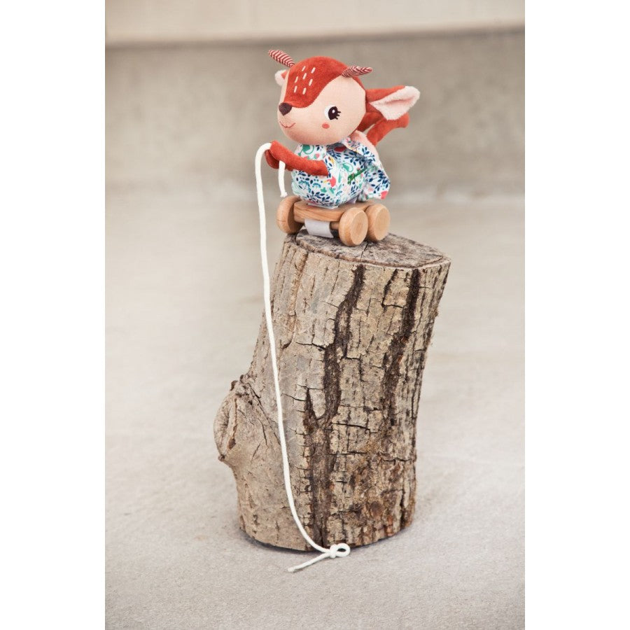 Stella Pull Along Cuddle - Lilliputiens