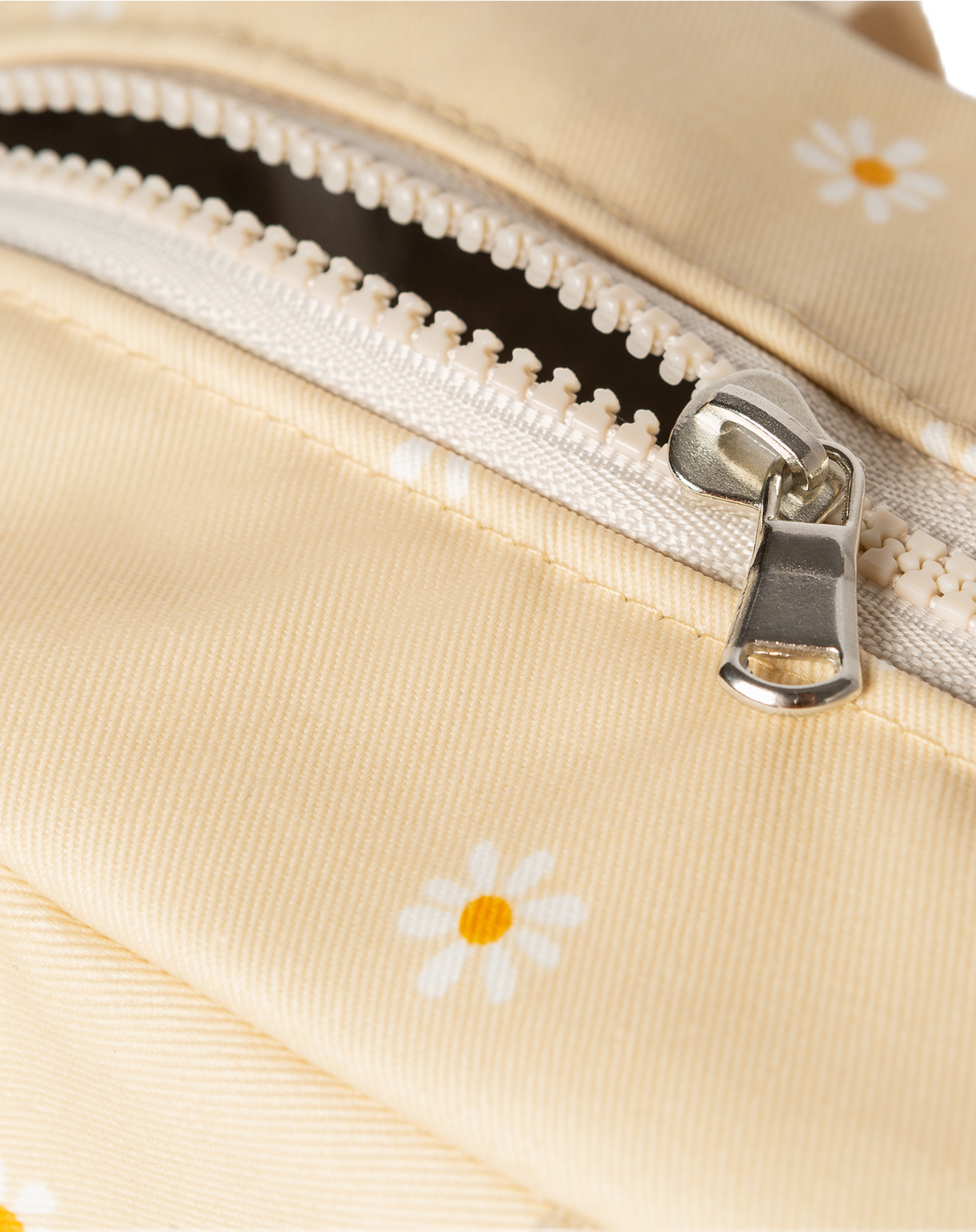 Sunshine insulated lunch bag - daisies