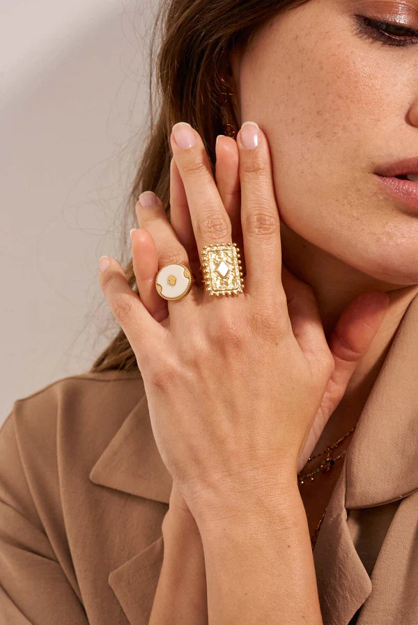 Cardi Ring Onyx Gold