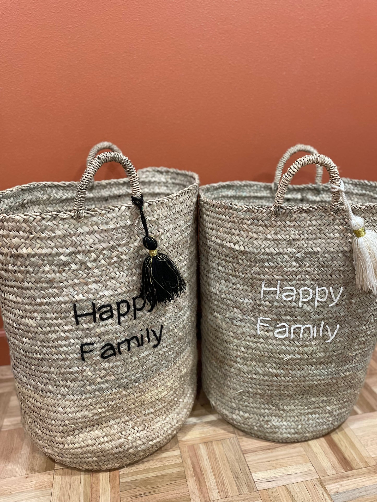 Basket Happy Family White
